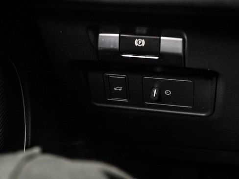 Used 2020 Land Rover Discovery Sport S image 29