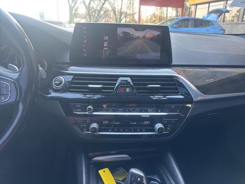 Used 2019 BMW 530e w/ Convenience Package image 13