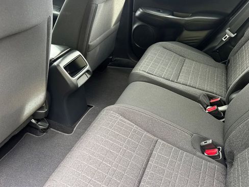 Certified 2026 Honda HR-V LX image 8