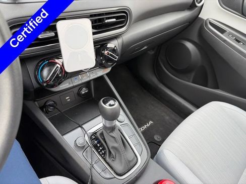 Certified 2023 Hyundai Kona SEL AWD/4WD image 10