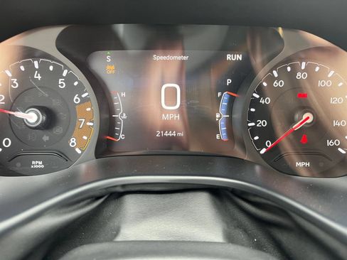 Used 2025 Jeep Compass Trailhawk AWD/4WD image 38