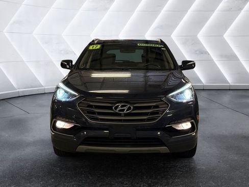 Used 2017 Hyundai Santa Fe Sport FWD image 2