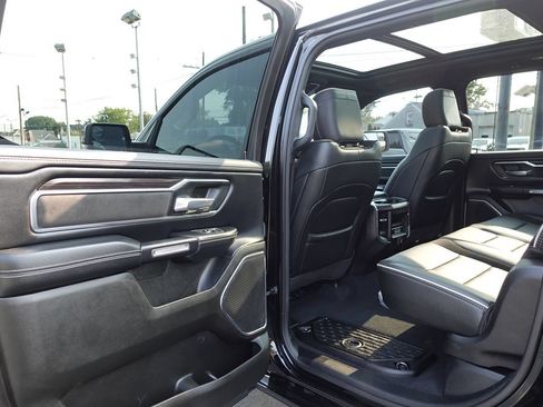 Used 2025 RAM 1500 Laramie w/ Sport Appearance Package AWD/4WD image 13