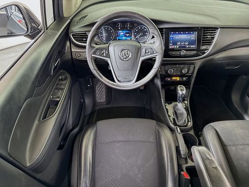 Used 2022 Buick Encore Preferred w/ Safety Package FWD image 18