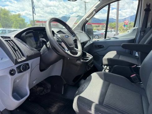 Used 2019 Ford Transit 250 130 Low Roof RWD image 17