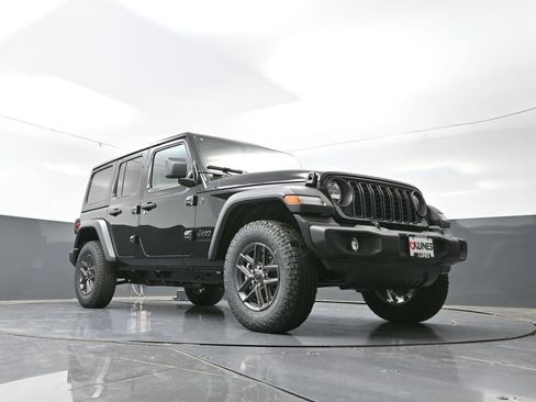 New 2026 Jeep Wrangler Sport S image 38