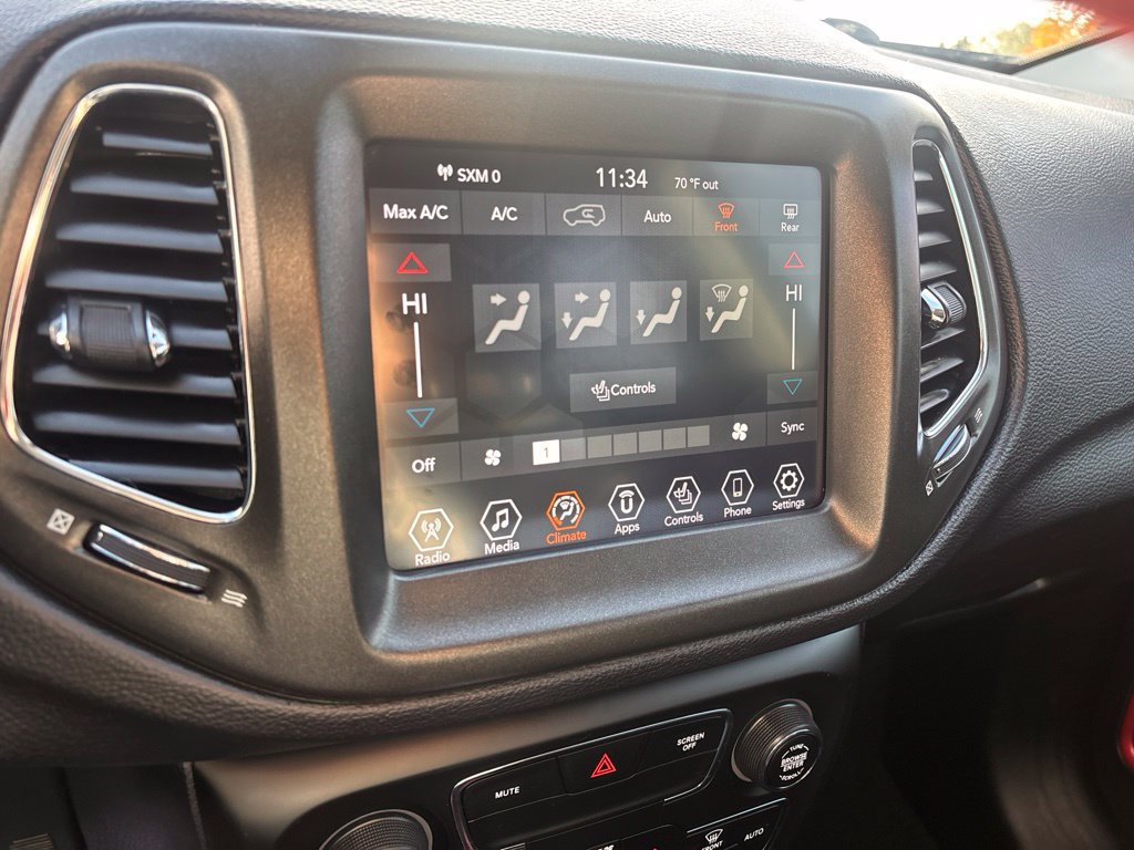 Used 2017 Jeep Compass Trailhawk w/ Cold Weather Group AWD/4WD image 15