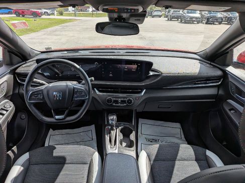Used 2024 Buick Envista Preferred w/ Convenience I Package FWD image 18