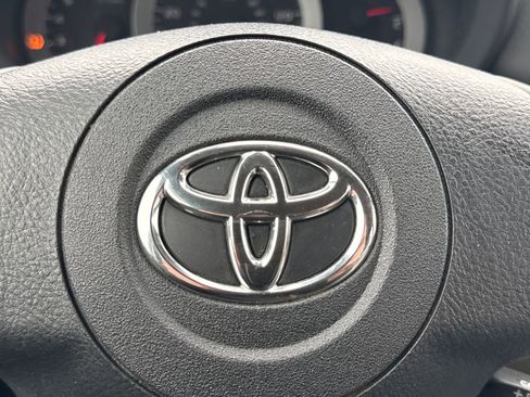 Used 2012 Toyota RAV4 4WD w/ Upgrade Value Pkg image 29