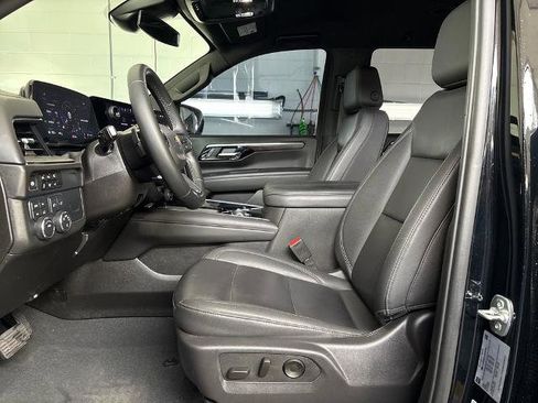 Used 2025 Chevrolet Tahoe LT AWD/4WD image 12