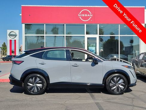 Used 2024 Nissan Ariya FWD image 35