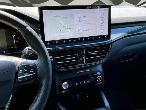 Used 2023 Ford Escape ST-Line w/ Tech Pack #1 image 6