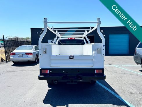 Used 2024 RAM 3500 Tradesman w/ Chrome Appearance Group AWD/4WD image 20