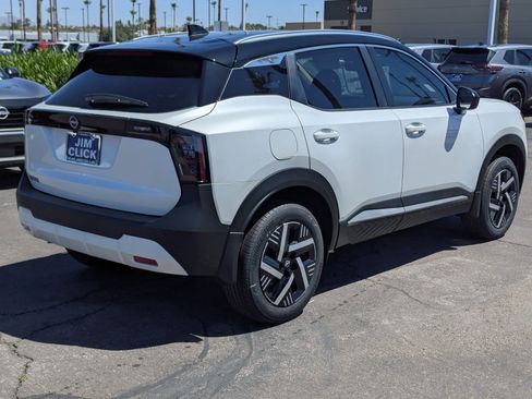 New 2026 Nissan Kicks SV w/ Interior Electronics Package FWD image 2