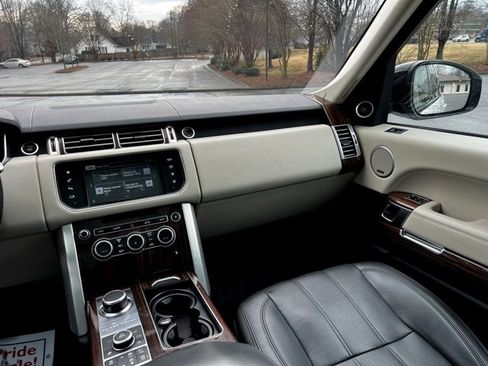 Used 2016 Land Rover Range Rover HSE image 30