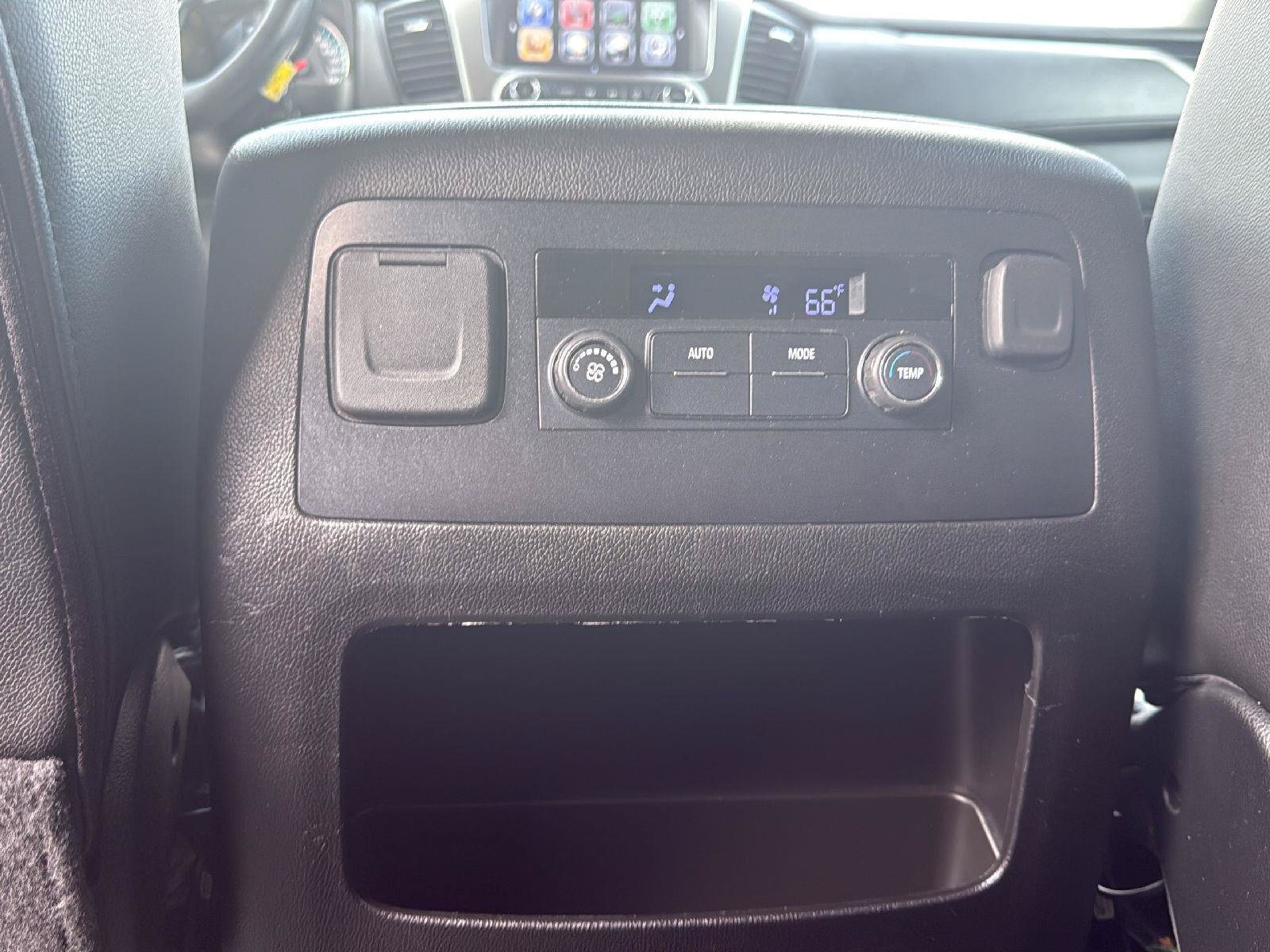Used 2020 Chevrolet Tahoe LT AWD/4WD image 24