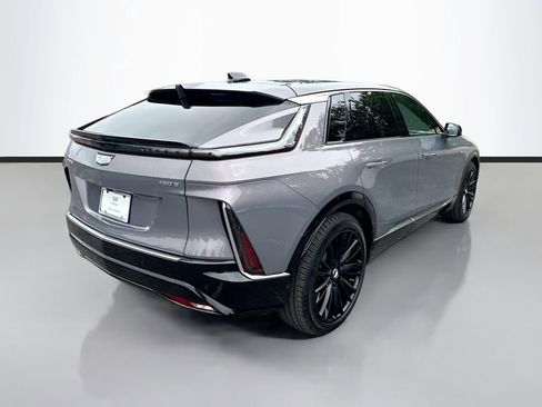 New 2025 Cadillac Lyriq Luxury image 5