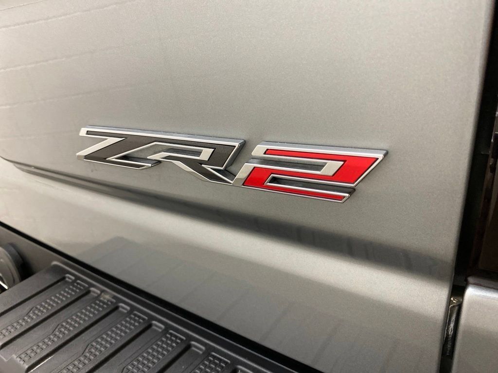 Used 2026 Chevrolet Silverado 2500 ZR2 AWD/4WD image 9