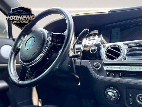Used 2016 Rolls-Royce Wraith image 21