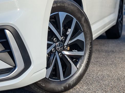 Used 2025 Volkswagen Jetta S image 30