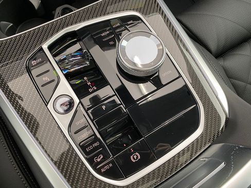 New 2026 BMW X5 M60i w/ Executive Package image 19