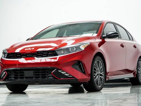 Used 2024 Kia Forte GT-Line w/ GT-Line Premium Package FWD image 8