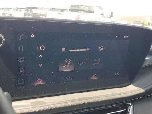 Used 2024 Buick Envista Sport Touring w/ Convenience I Package image 23