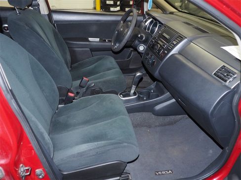 Used 2010 Nissan Versa 1.8 S w/ PWR Plus Pkg image 13