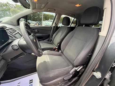 Used 2016 Chevrolet Trax LS FWD image 13