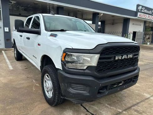 Used 2021 RAM 2500 Tradesman AWD/4WD image 3