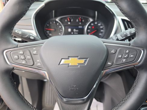 Used 2024 Chevrolet Equinox Premier FWD image 33