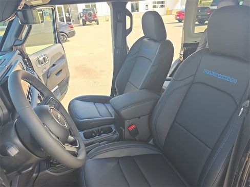 New 2025 Jeep Wrangler Unlimited Rubicon 4xe w/ Technology Group image 14