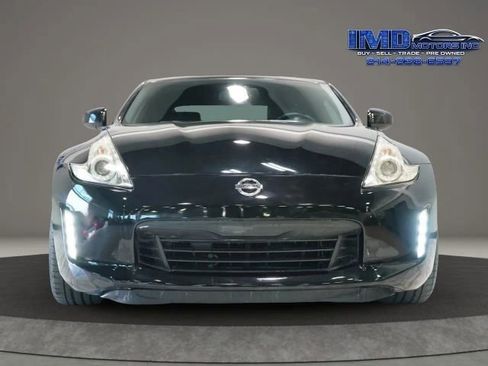 Used 2014 Nissan 370Z Touring w/ Sport Package RWD image 2