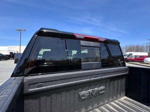 New 2026 GMC Sierra 1500 SLE AWD/4WD image 34