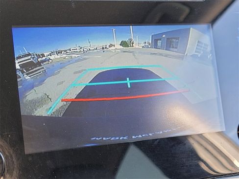 Used 2019 Toyota Prius L Eco image 16