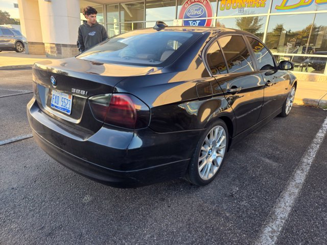 Used 2008 BMW 328i Sedan RWD image 5