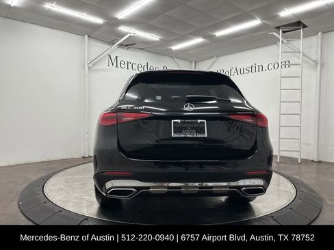 Used 2023 Mercedes-Benz GLC 300 image 7