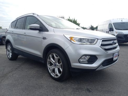 Used 2019 Ford Escape Titanium AWD/4WD image 3