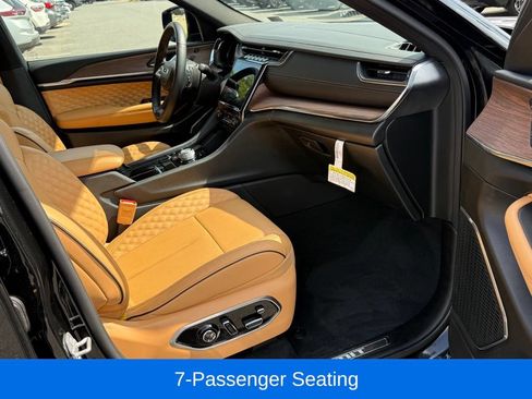 Certified 2025 Jeep Grand Cherokee L Summit AWD/4WD image 19