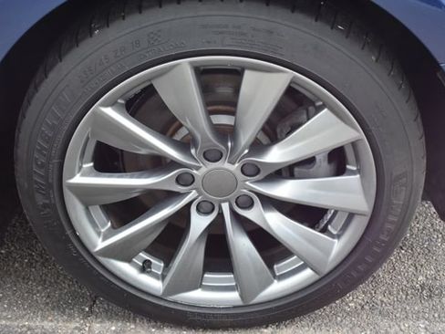 Used 2018 Tesla Model 3 Long Range RWD image 38