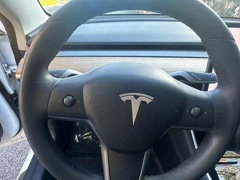 Used 2020 Tesla Model 3 Long Range image 26