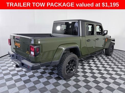 Used 2023 Jeep Gladiator Willys image 6