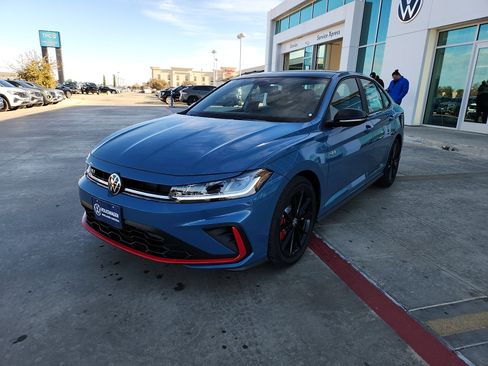 New 2026 Volkswagen Jetta GLI Autobahn image 3