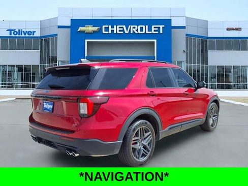 Used 2025 Ford Explorer ST AWD/4WD image 5