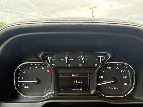 Used 2022 GMC Sierra 2500 SLE w/ SLE Value Package; image 14