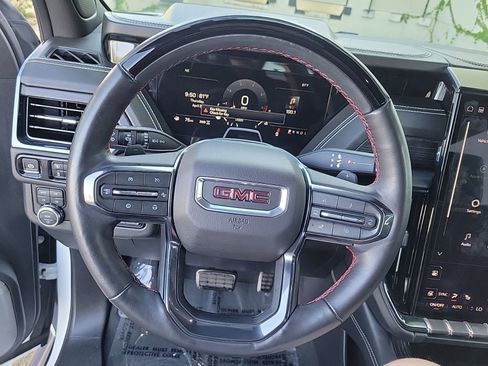 Used 2025 GMC Yukon AT4 Ultimate image 25