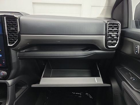 Used 2024 Ford Ranger XLT w/ Technology Package image 41