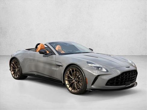 New 2026 Aston Martin V8 Vantage Convertible RWD image 9