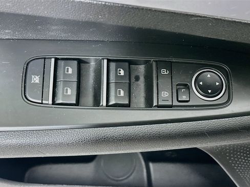 Used 2023 Kia Forte LX FWD image 15