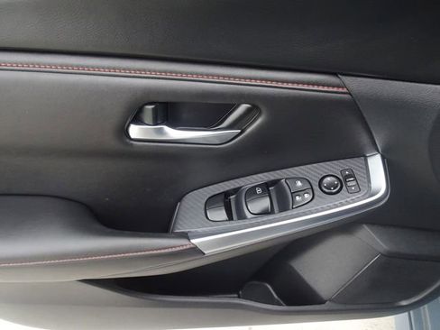 Used 2024 Nissan Sentra SR FWD image 8